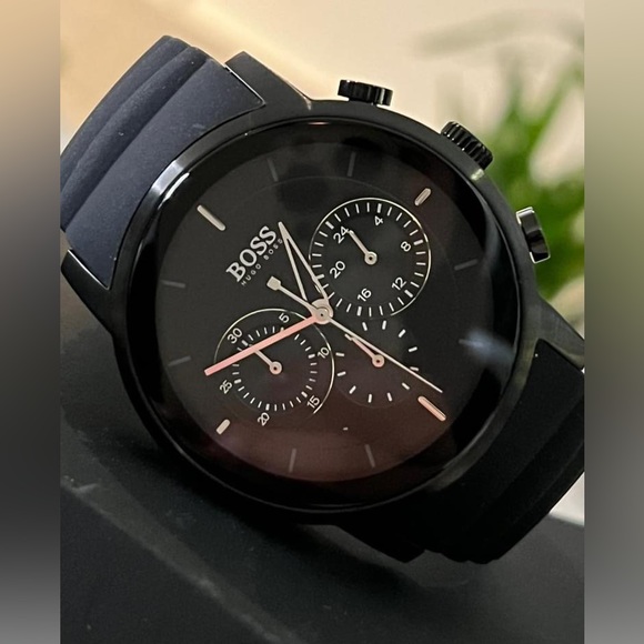 HB1512639- Hugo Boss Men’s Modern Black Rubber Strap Watch - Picture 12 of 12